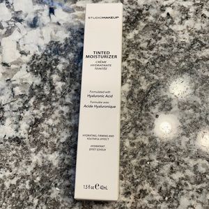 Studio Makeup Tinted Moisturizer